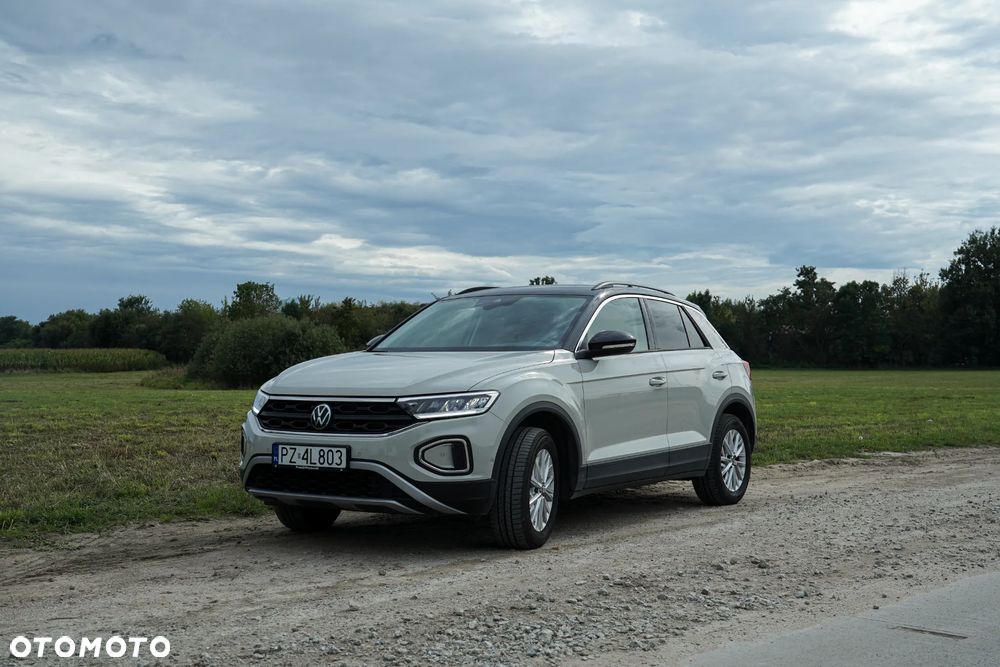 Volkswagen T-Roc - 16