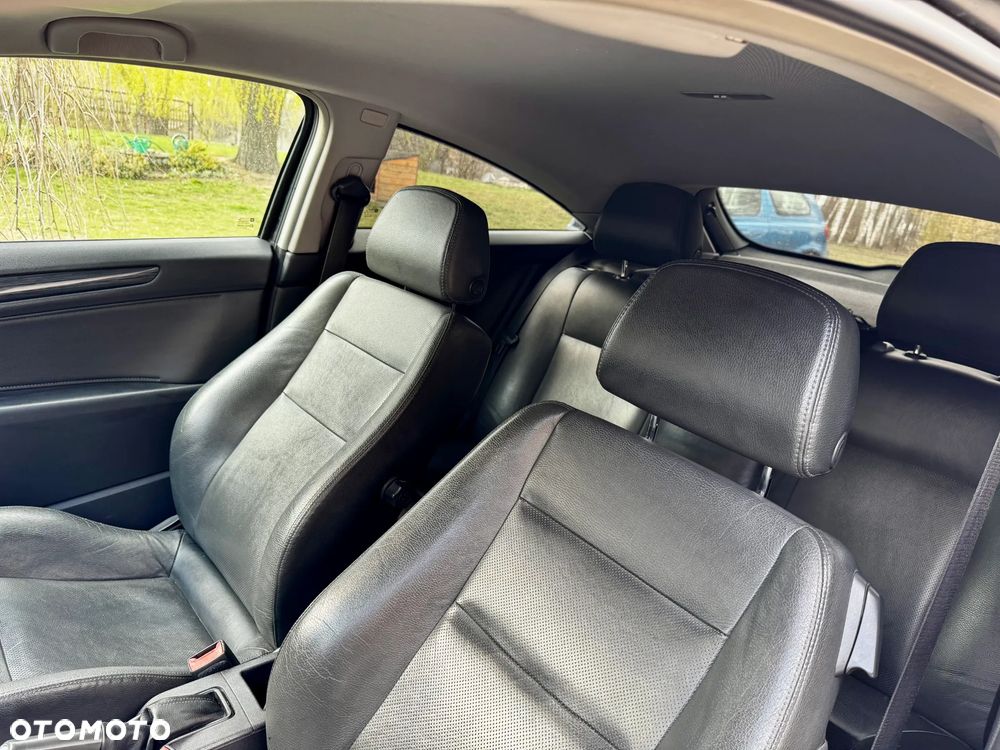 Opel Astra 2.0 T Sport - 32