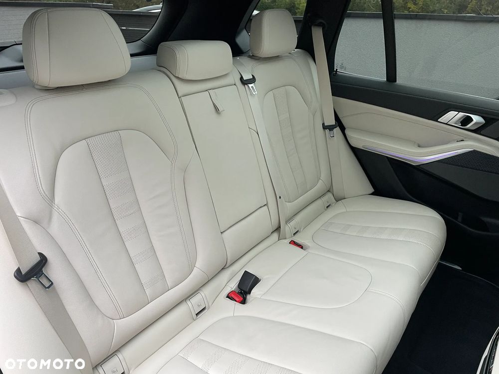 BMW X5 xDrive30d sport - 23