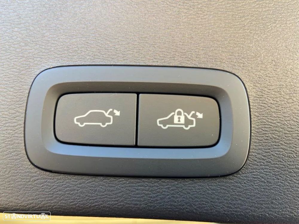 Volvo XC 40 1.5 T4 PHEV Core - 15