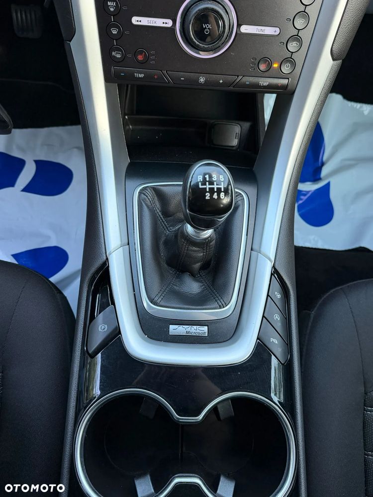 Ford Mondeo - 28