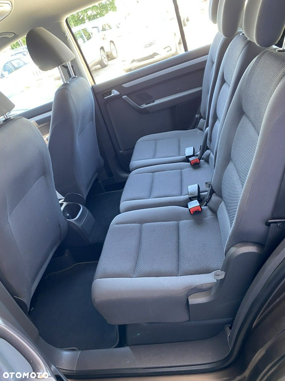 Volkswagen Touran - 13
