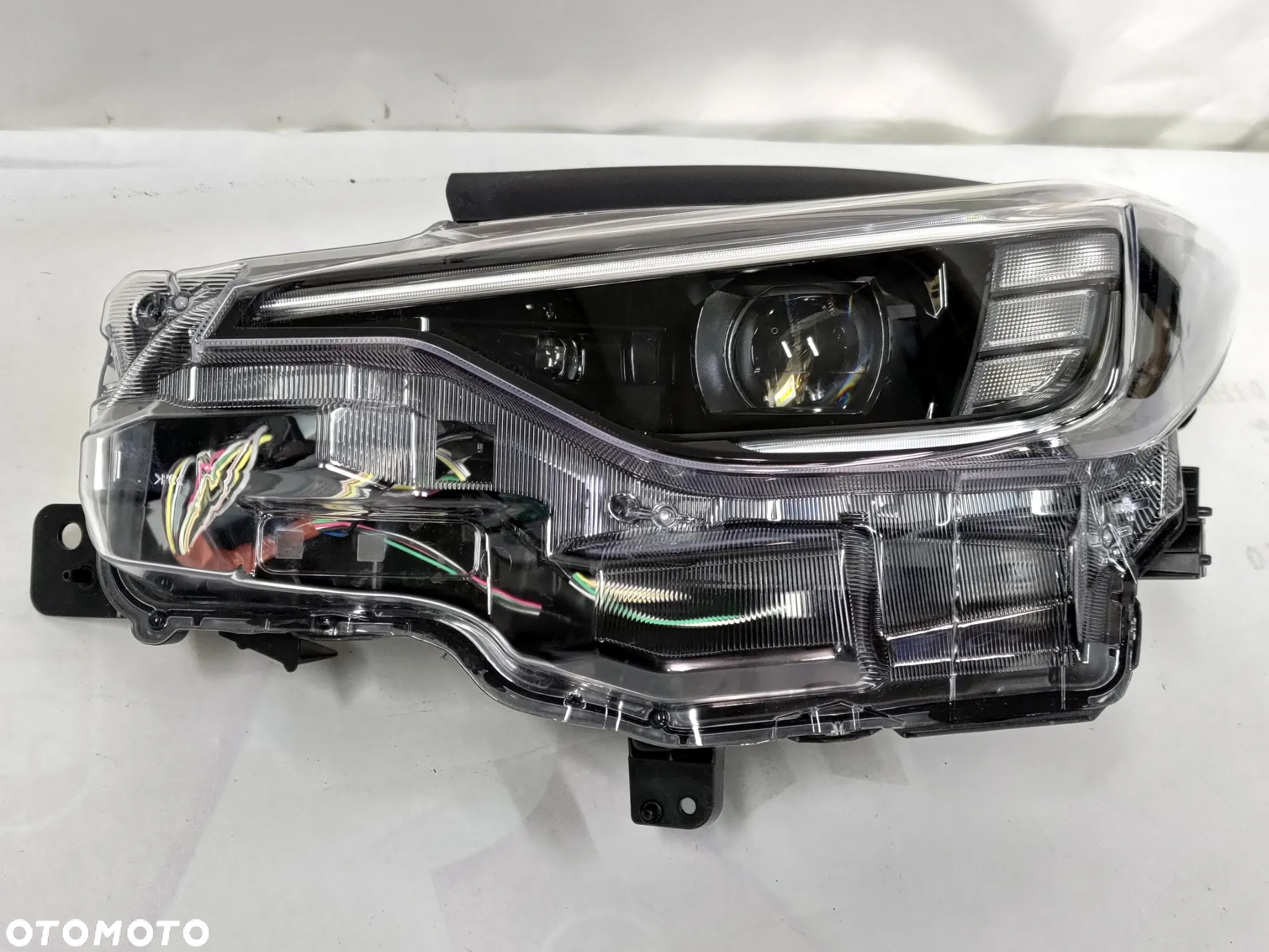 LAMPA LED LEWY PRZÓD SUBARU XV CROSSTREK 22- - 2