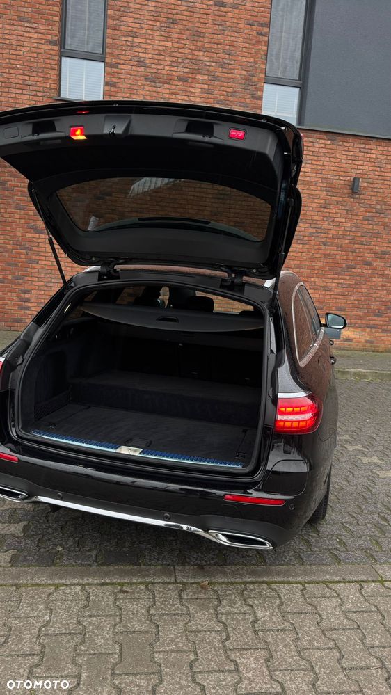 Mercedes-Benz Klasa E 300 de 4Matic 9G-TRONIC AMG Line - 8