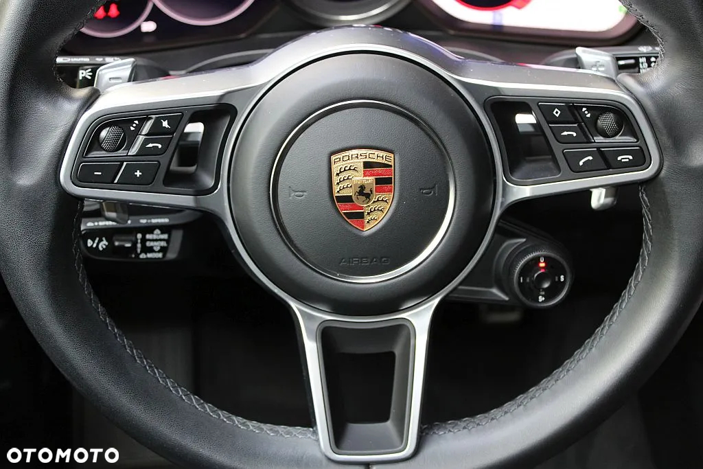 Porsche Cayenne Coupe GTS - 19
