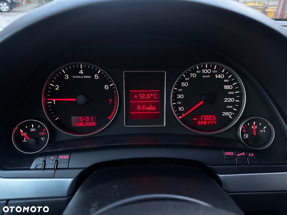 Audi A4 Limousine 2 - 35