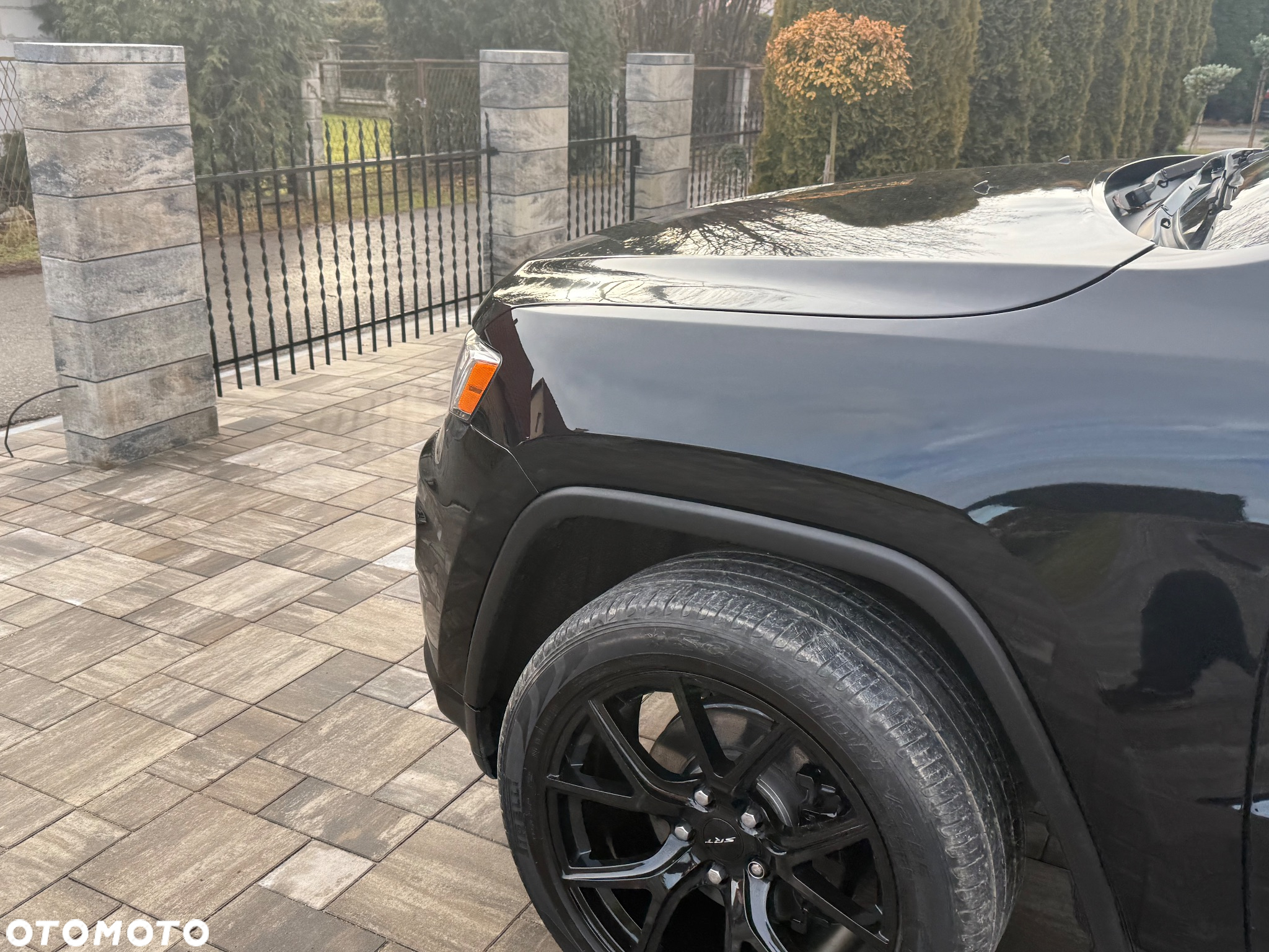 Jeep Grand Cherokee - 19