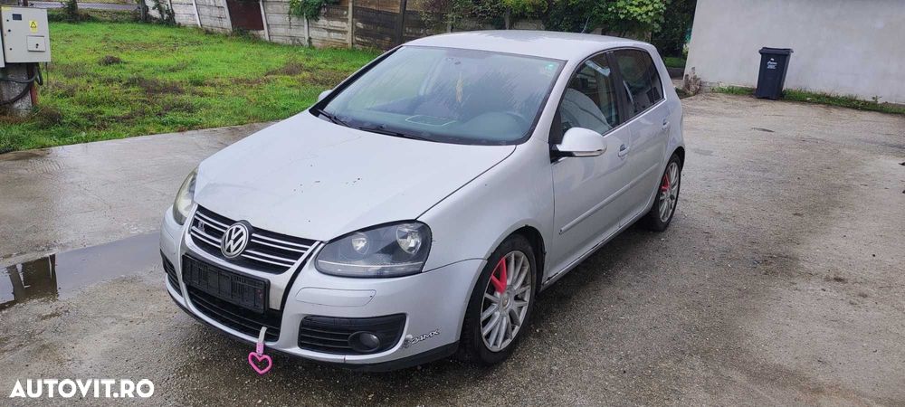 Dezmembrez Golf 5 hatchback 2.0 BMN cu 2 axe cutie KDS cod vopsea LA7W - 2