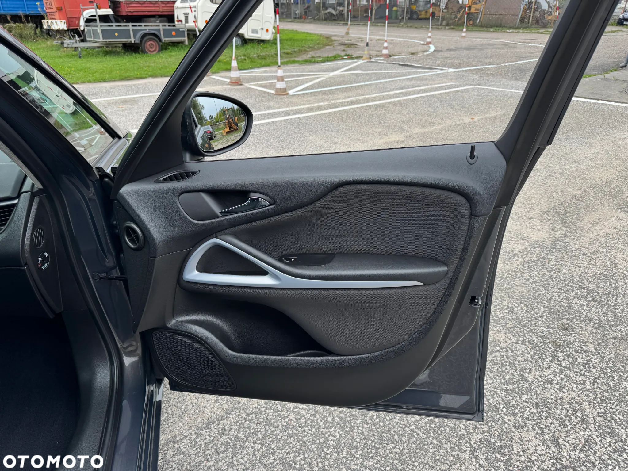 Opel Zafira 1.4 Turbo (ecoFLEX) Start/Stop Innovation - 27