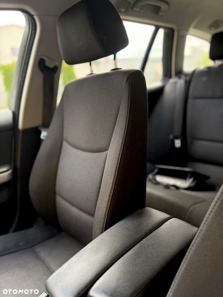 BMW Seria 3 320d - 4