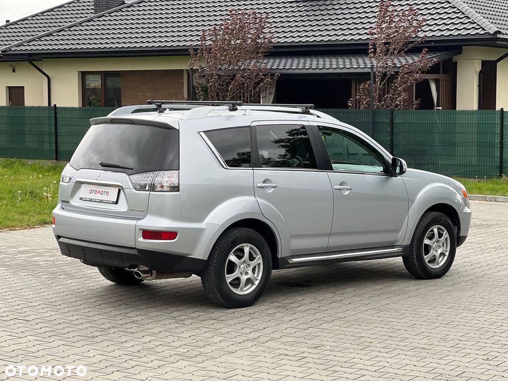 Mitsubishi Outlander 2.0 2WD Invite - 8
