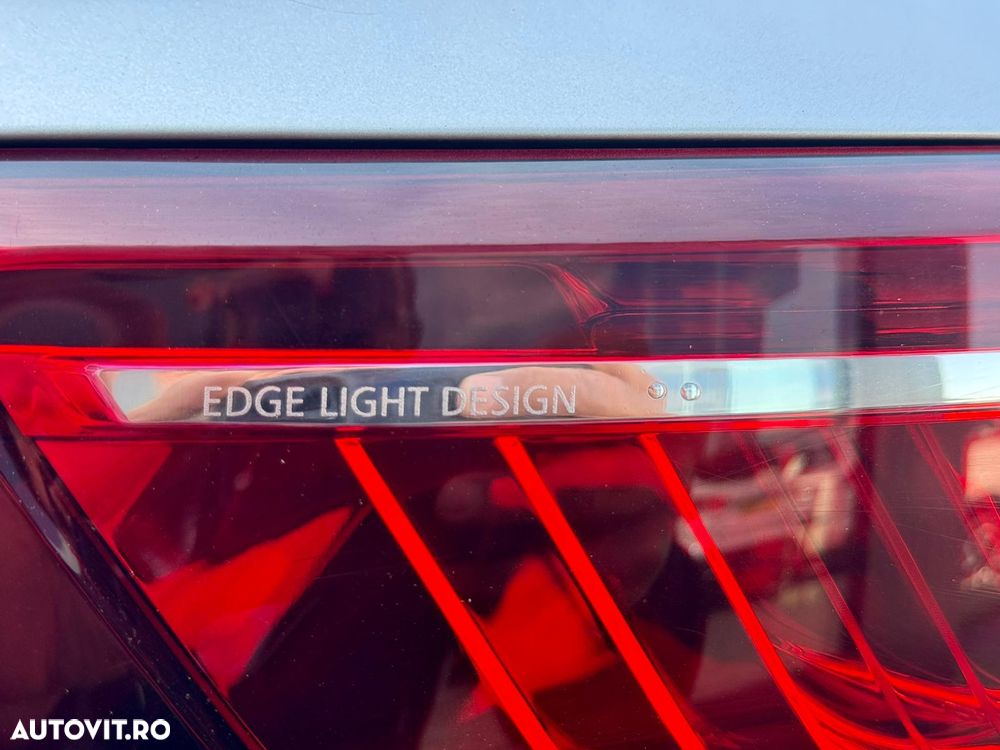 Renault Megane TCe 140 GPF LIMITED - 25