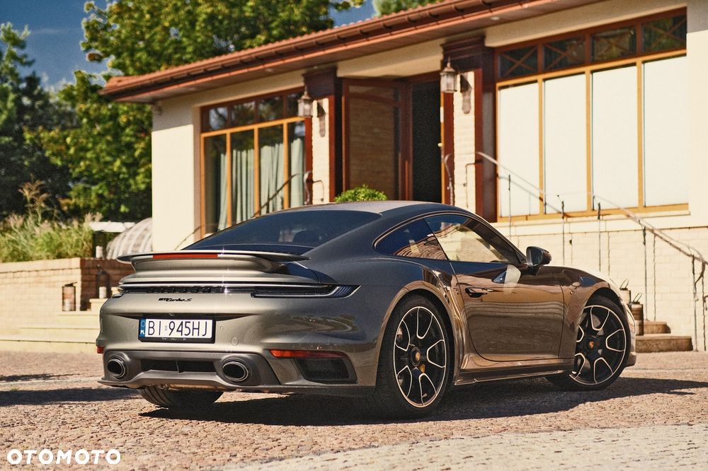 Porsche 911 Turbo S - 28