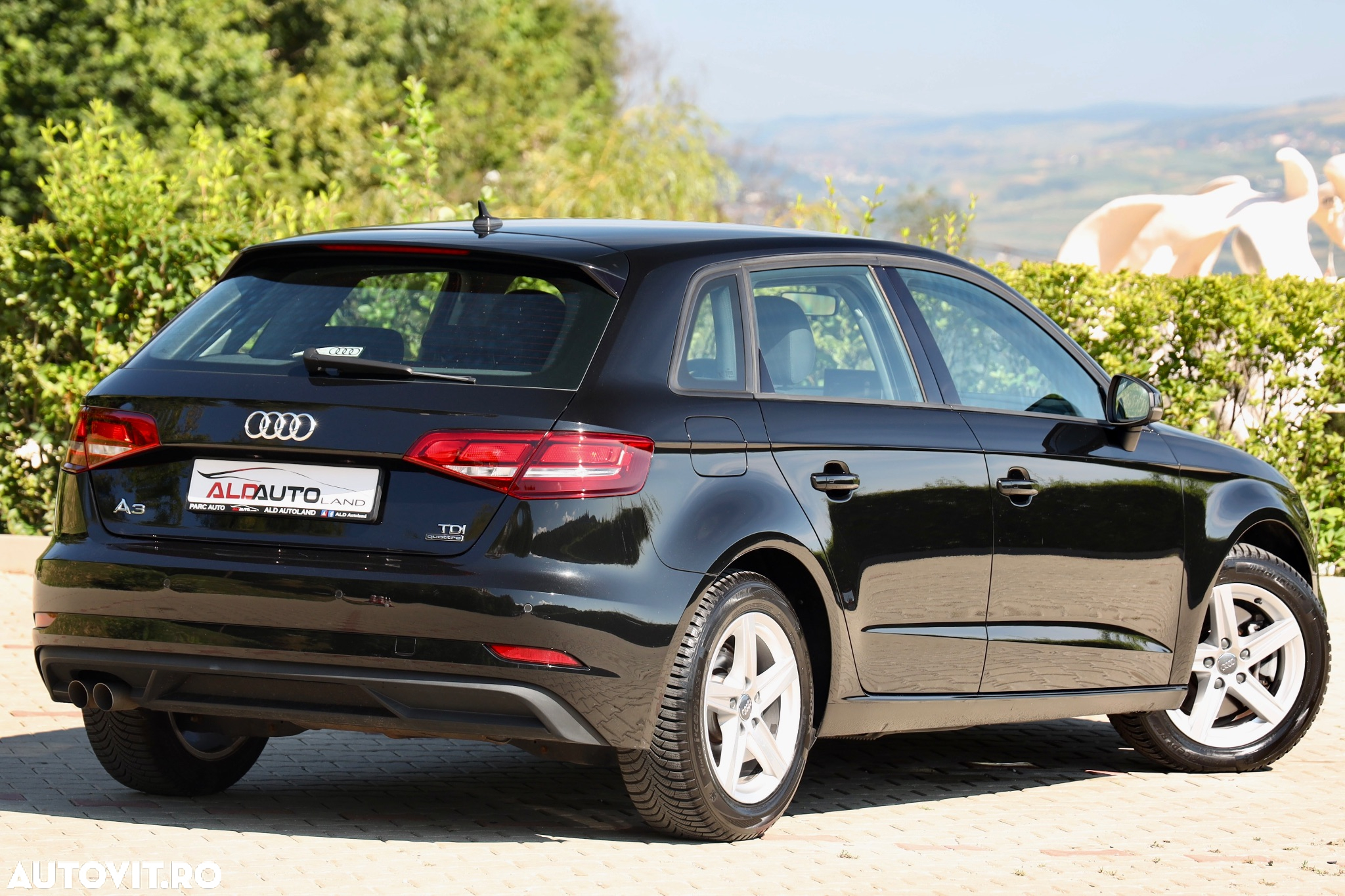 Audi A3 2.0 TDI Sportback (clean diesel) quattro S tronic Attraction - 3