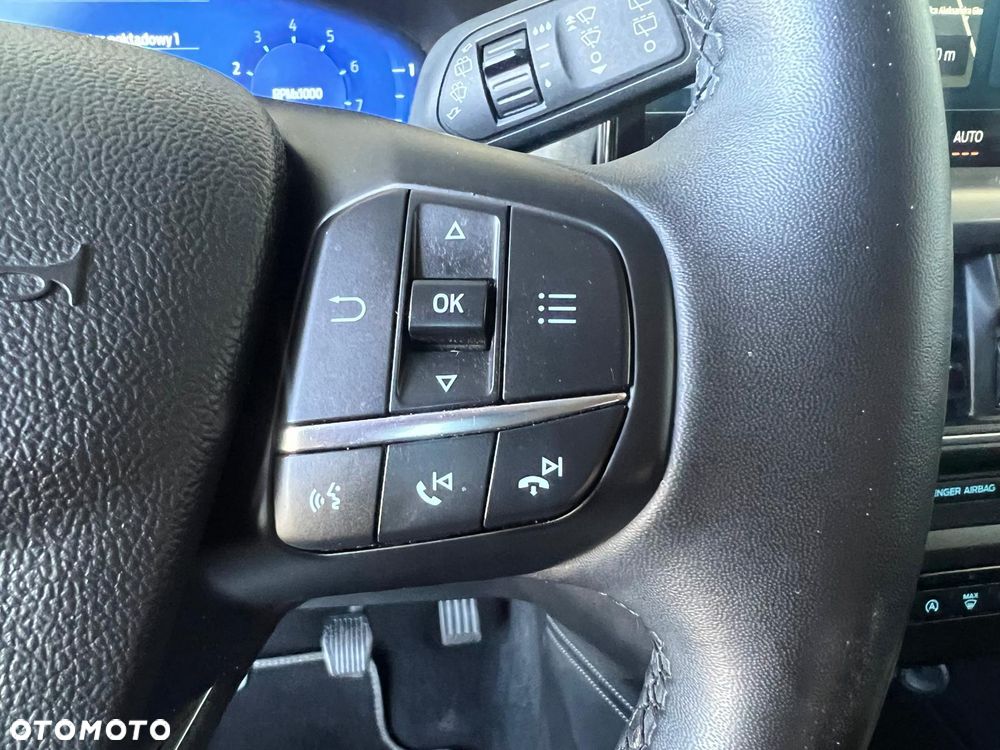 Ford Focus 1.0 EcoBoost Titanium X - 17
