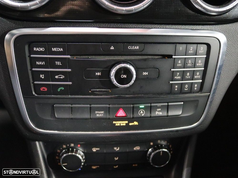 Mercedes-Benz CLA 180 d Shooting Brake Urban Aut. - 23