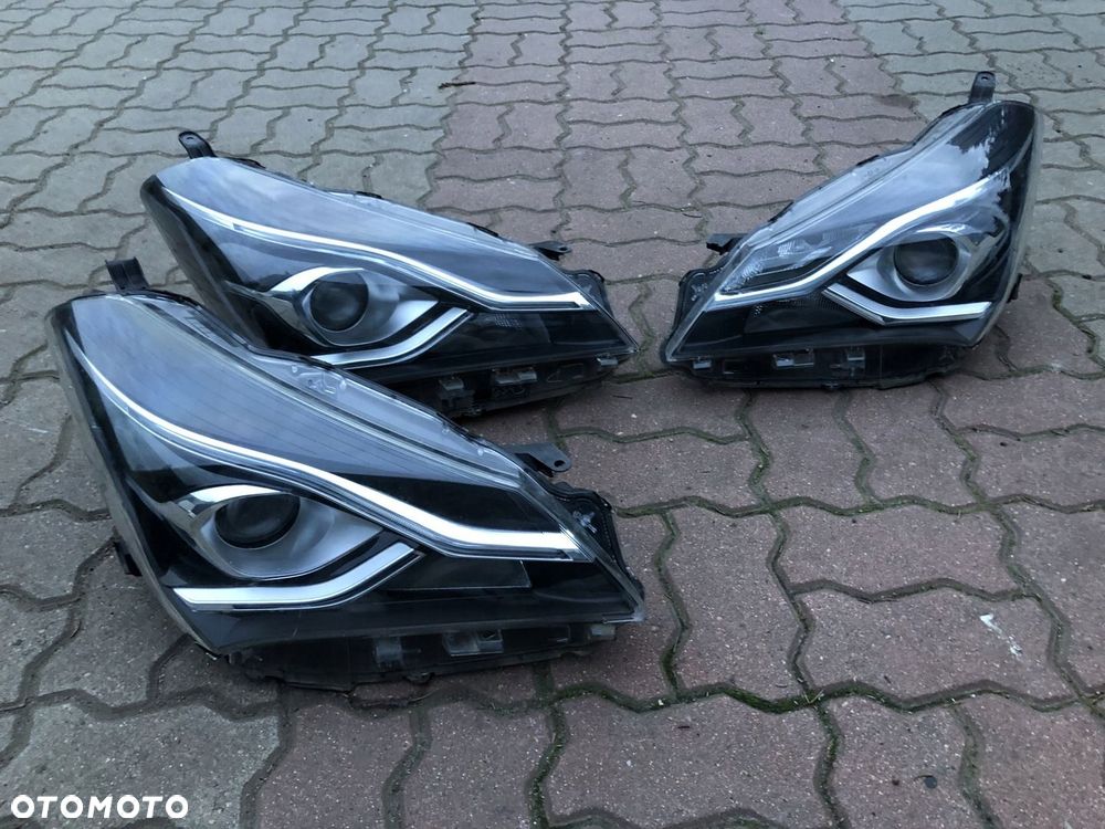 LAMPA PRZÓD LEWA TOYOTA YARIS III 3 LIFT - 1