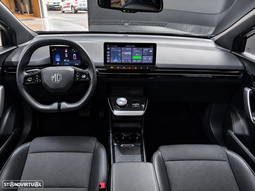 MG MG4 64 kWh Luxury - 26