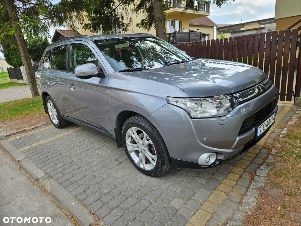 Mitsubishi Outlander 2.2 DID Instyle Navi - 1