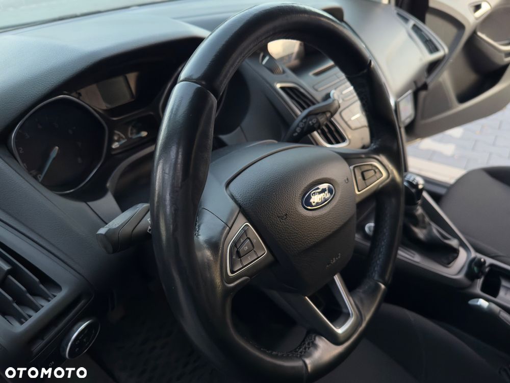 Ford Focus 1.6 Trend - 9