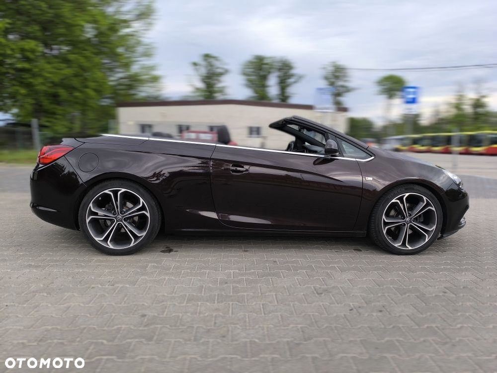Opel Cascada - 1