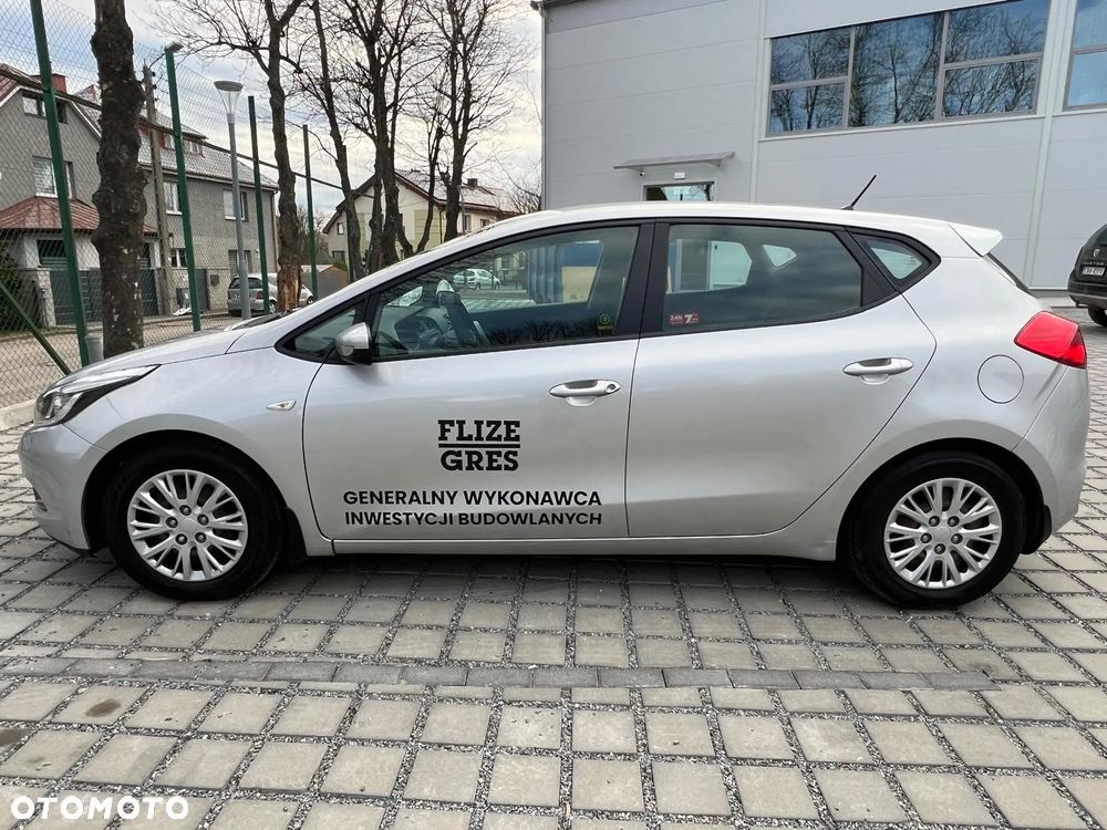 Kia Ceed - 8