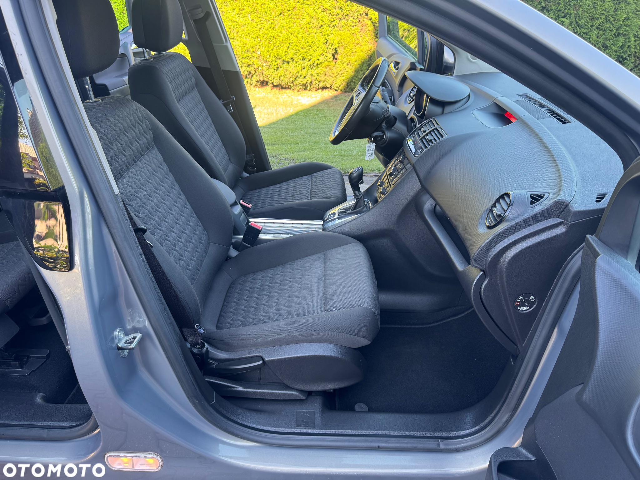 Opel Meriva 1.4 Automatik Innovation - 25
