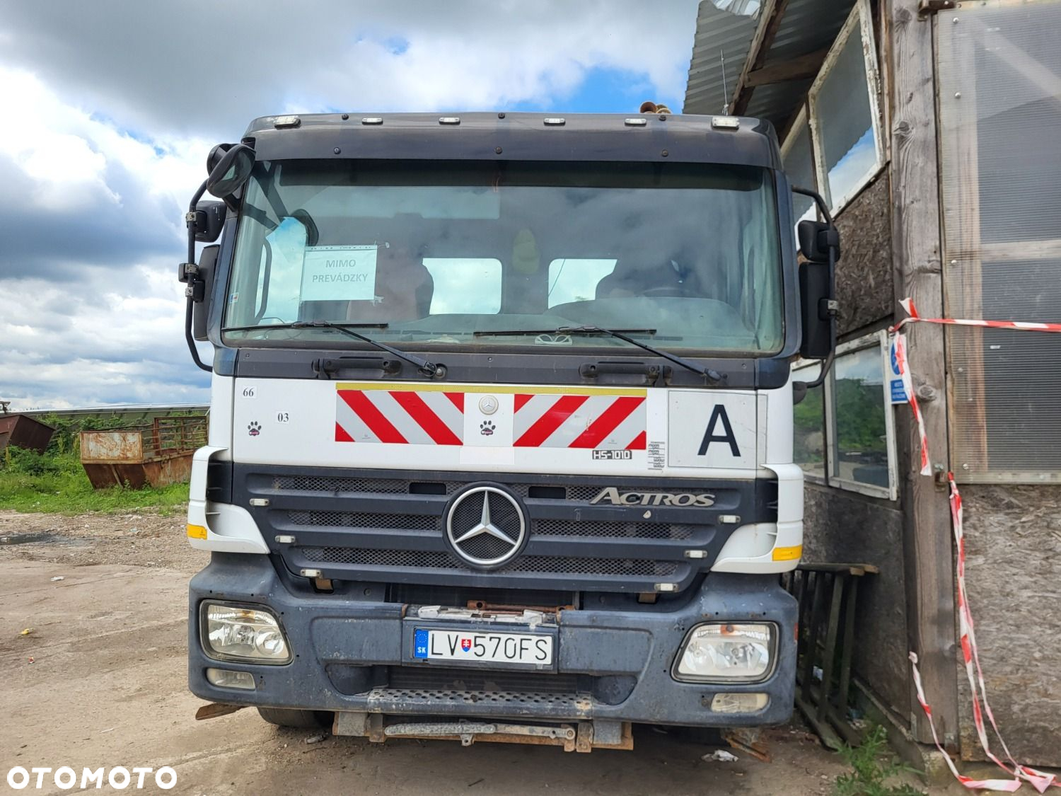 Versalift Actros 2541L/6X2 - 2