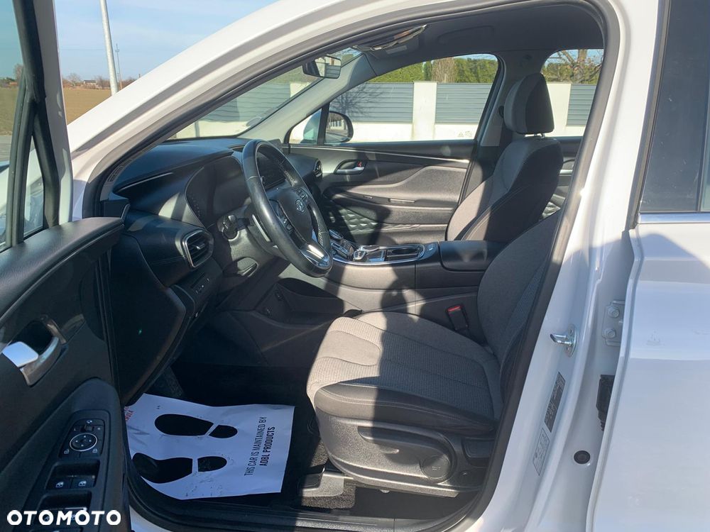 Hyundai Santa Fe 1.6 HEV 2WD 6-Sitzer Signature - 16