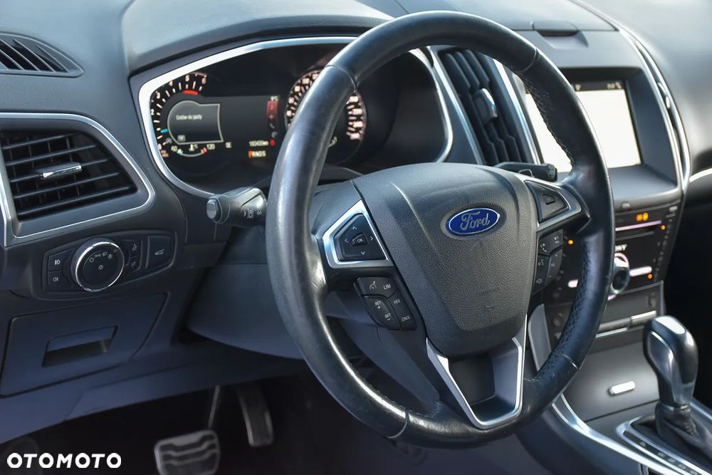 Ford Edge 2.0 TDCi Bi-Turbo 4x4 ST-LINE - 22