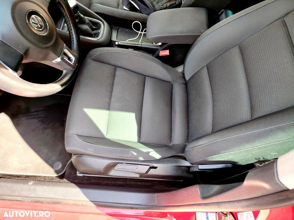 Volkswagen Golf - 25