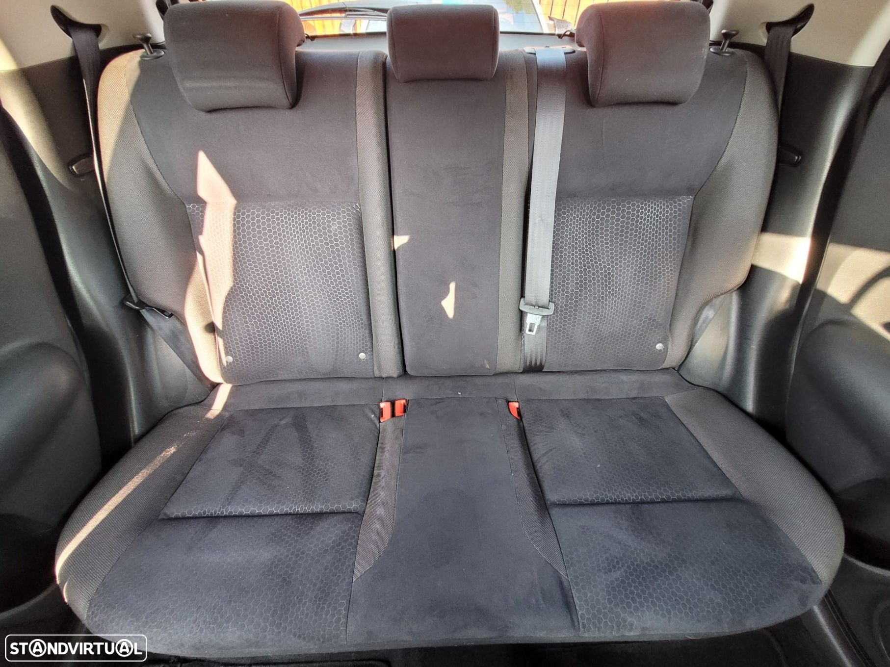 Nissan Juke 1.6 Eco Acenta Connect - 19