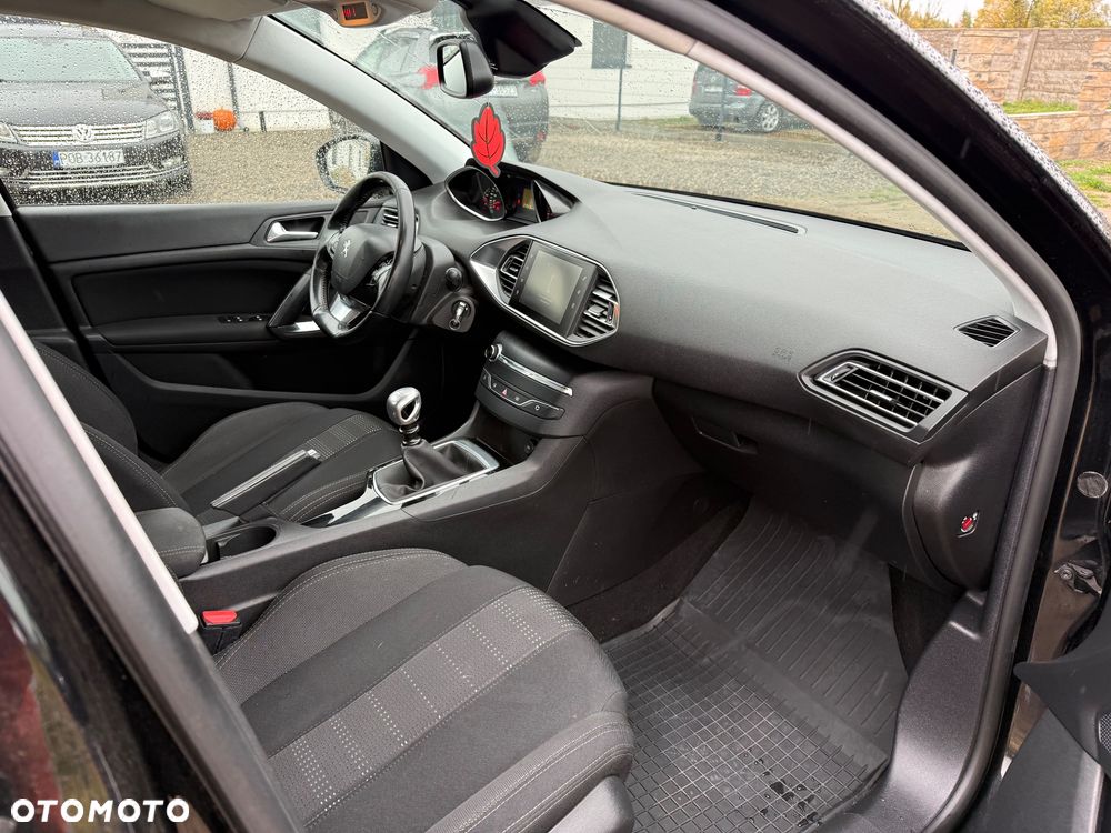 Peugeot 308 - 17