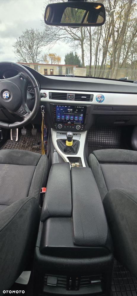 BMW Seria 3 318i - 17