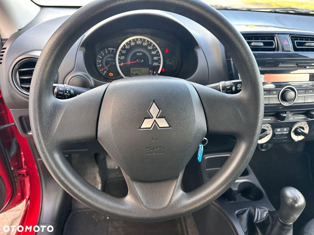 Mitsubishi Space Star - 16