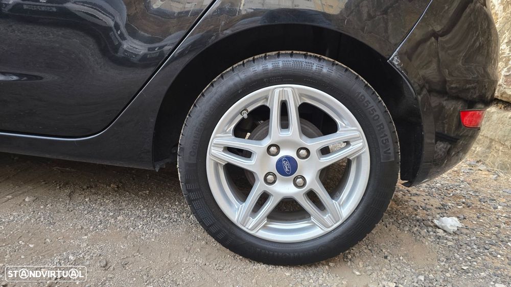 Ford Fiesta - 43