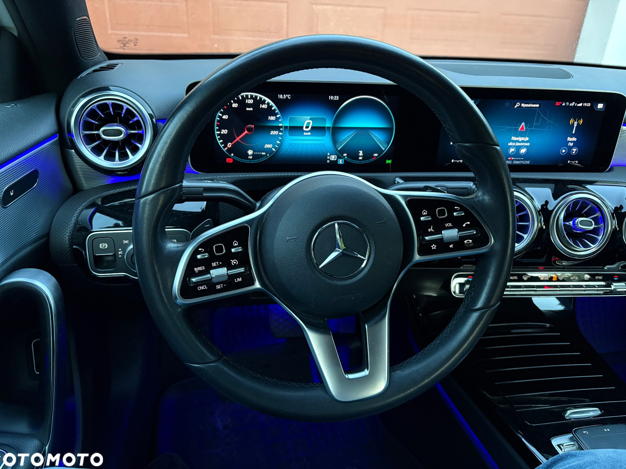 Mercedes-Benz Klasa A 200 7G-DCT - 9
