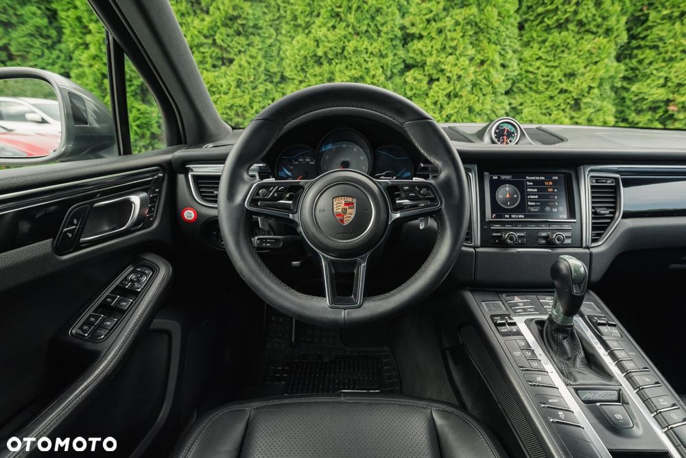 Porsche Macan - 11