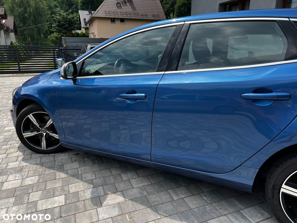 Volvo V40 D2 Drive-E R-Design Kinetic - 11