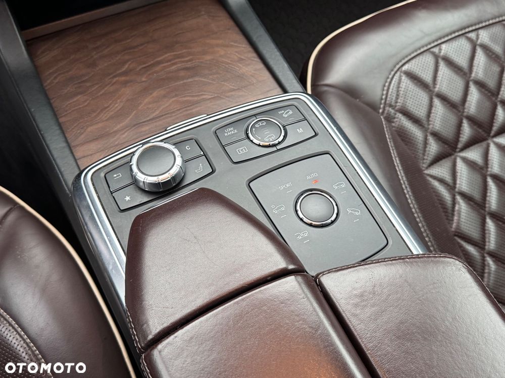 Mercedes-Benz GL - 17