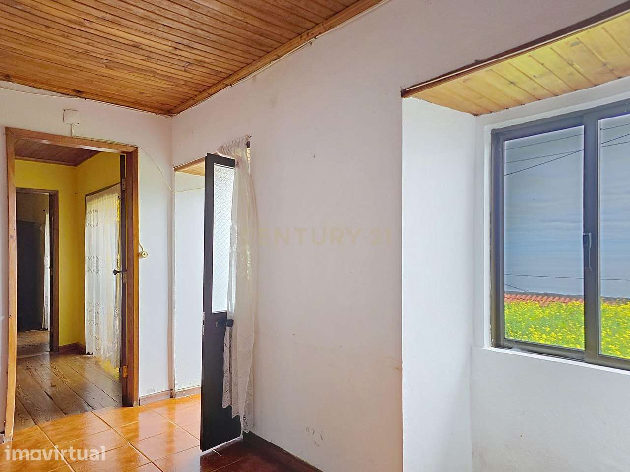 Casa T1+1 com Vista Panorâmica, em Ribeira dos Barqueiros, Santa Cruz - Grande imagem: 5/19