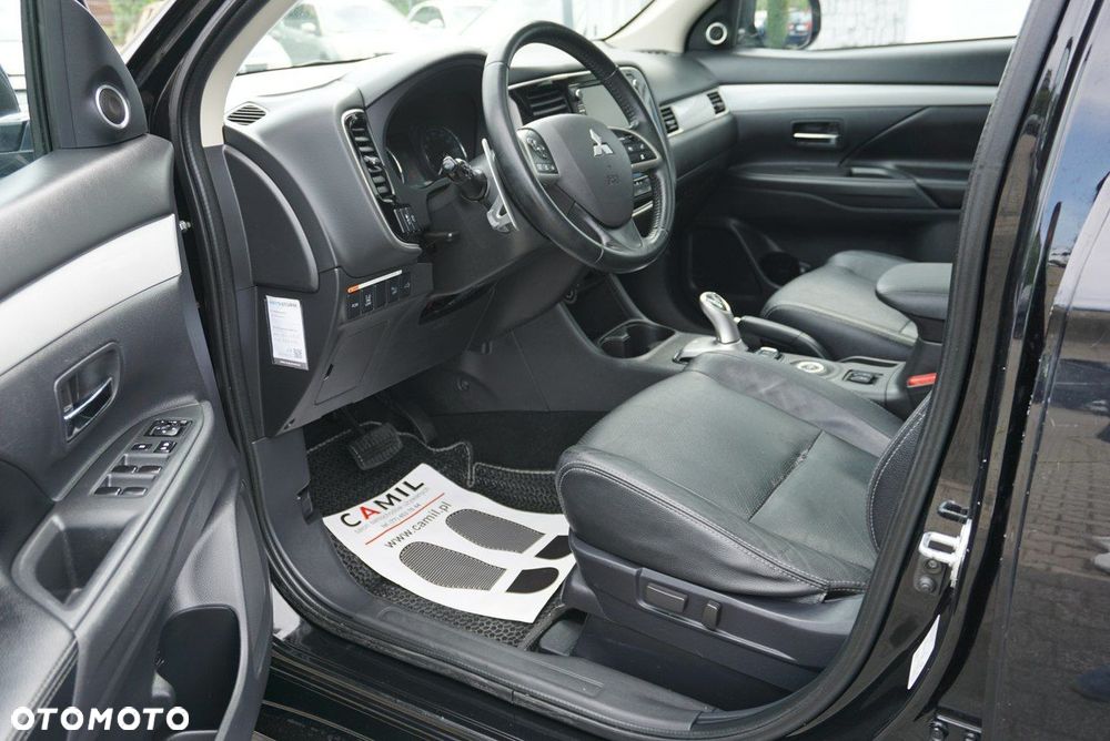 Mitsubishi Outlander - 7
