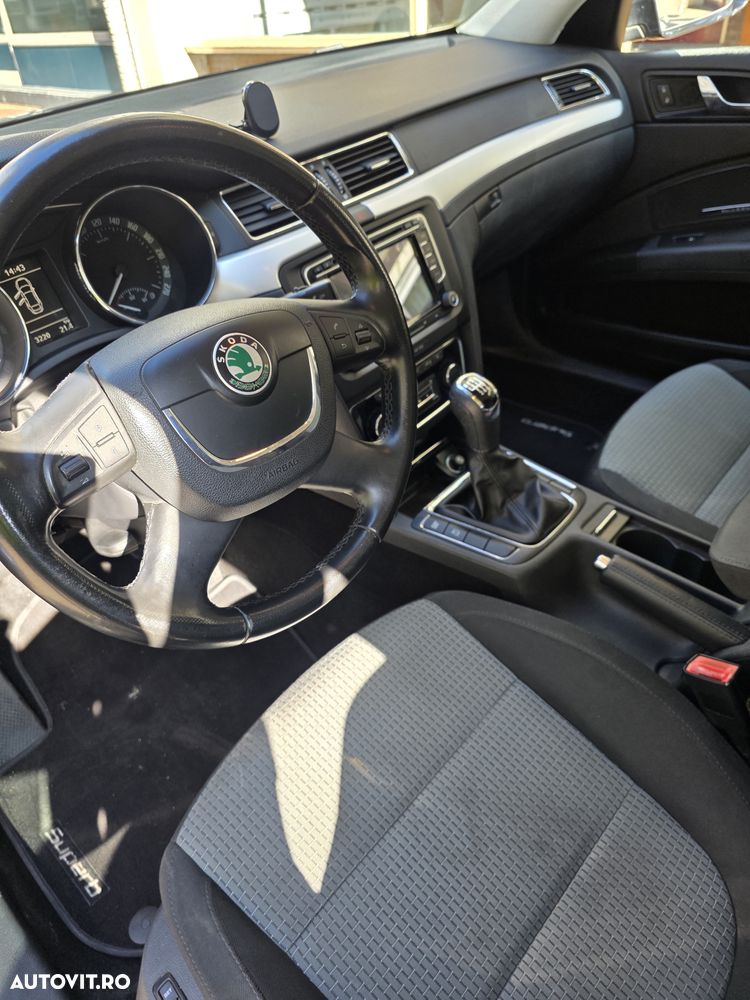 Skoda Superb 1.4 TSI Active - 8
