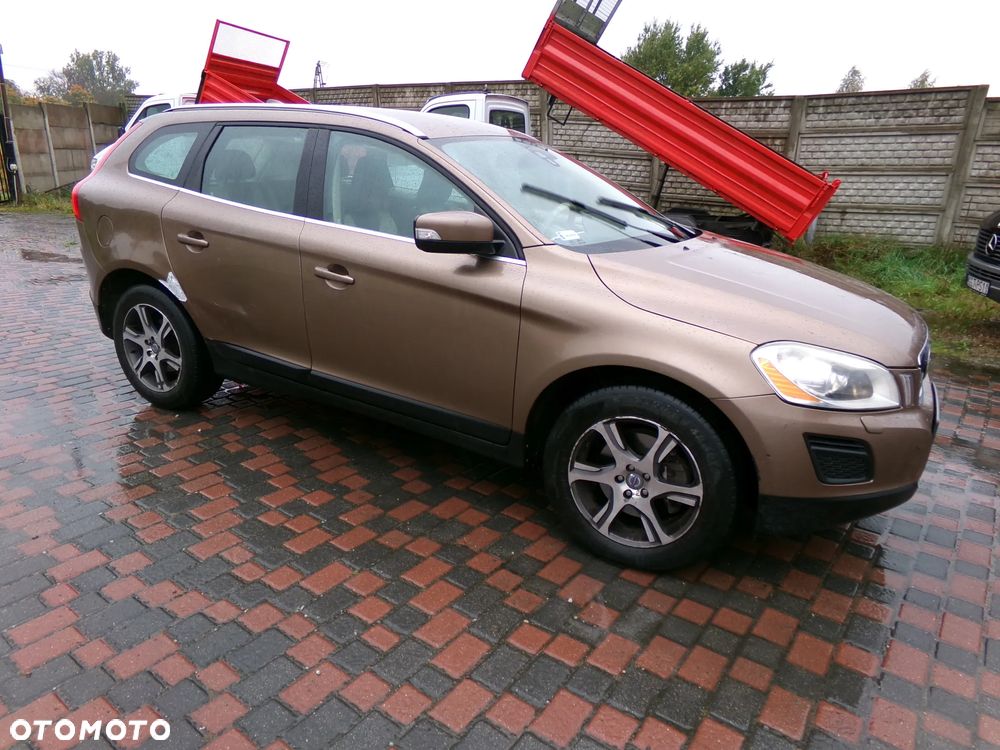 Volvo XC 60 D5 AWD - 7