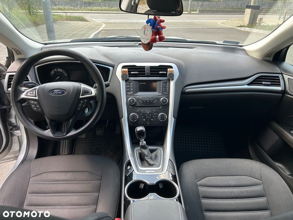 Ford Mondeo 2.0 TDCi Silver X (Amb.) - 15