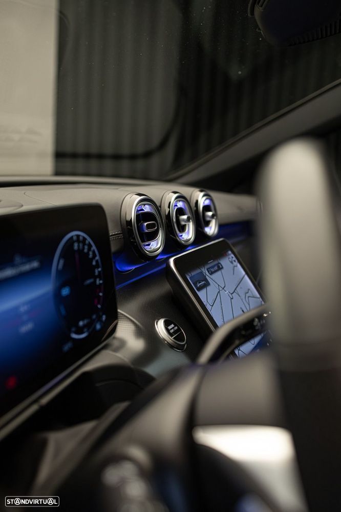 Mercedes-Benz C 300 e AMG Line - 16