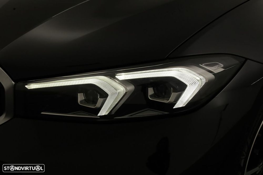 BMW 330 e Edição Desportiva M Auto - 6