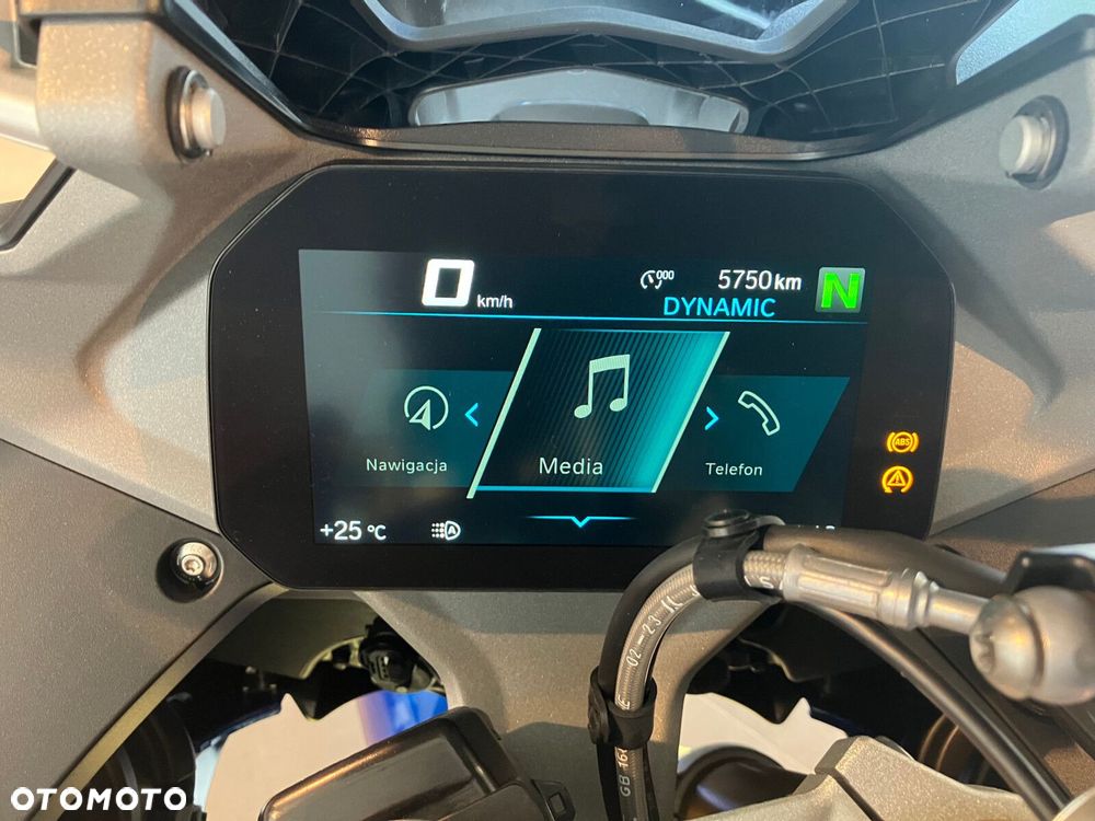 BMW R - 9