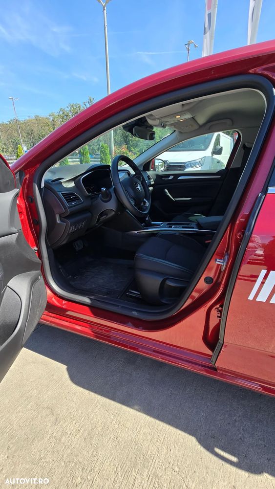 Renault Megane TCE 140 EDC Techno - 14
