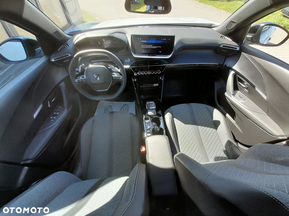 Peugeot 2008 1.2 PureTech Allure S&S EAT8 - 19
